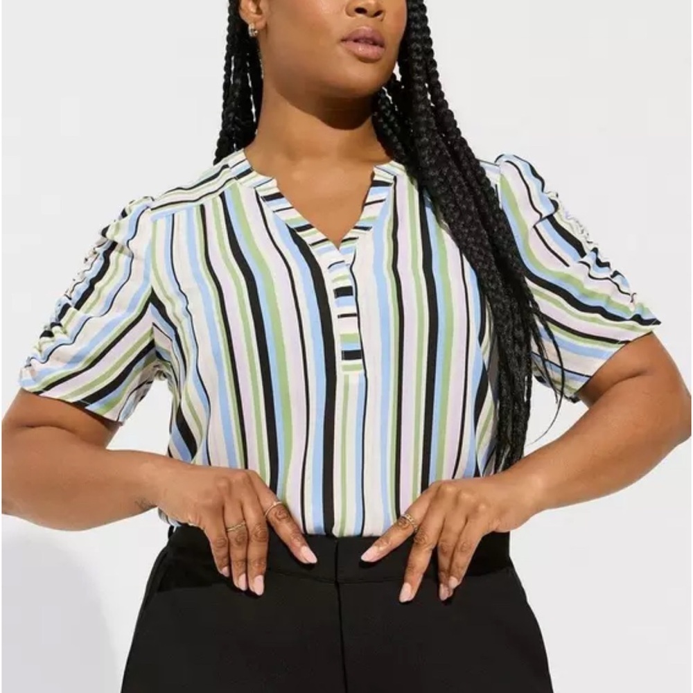 Torrid Harper Georgette Ruched Short Sleeve Blouse sz 3